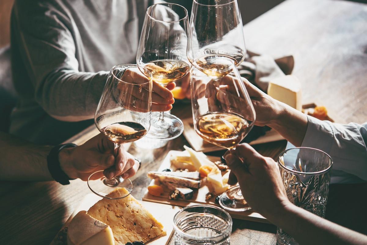 Calling all Pinot pals: Whether schmoozing or just boozing, there’s a wine club for that