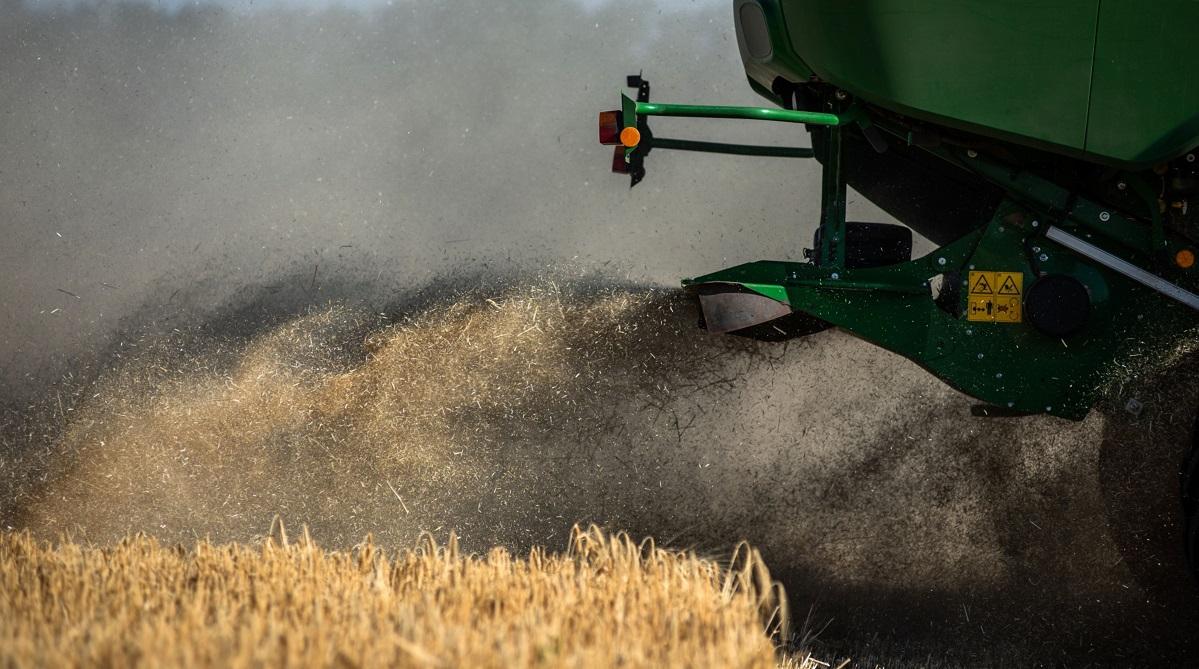 Ukraine, Russia reach deal to unblock grain exports stranded by war