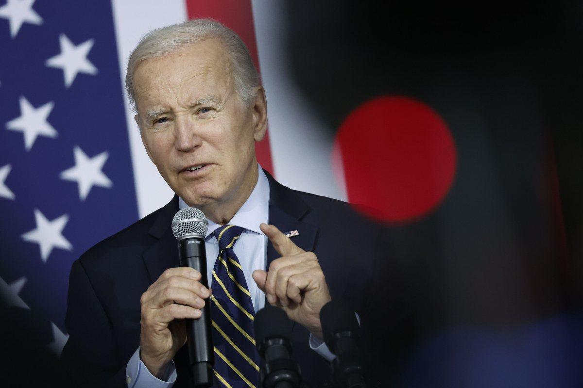 Biden makes it official: He's running again in 2024