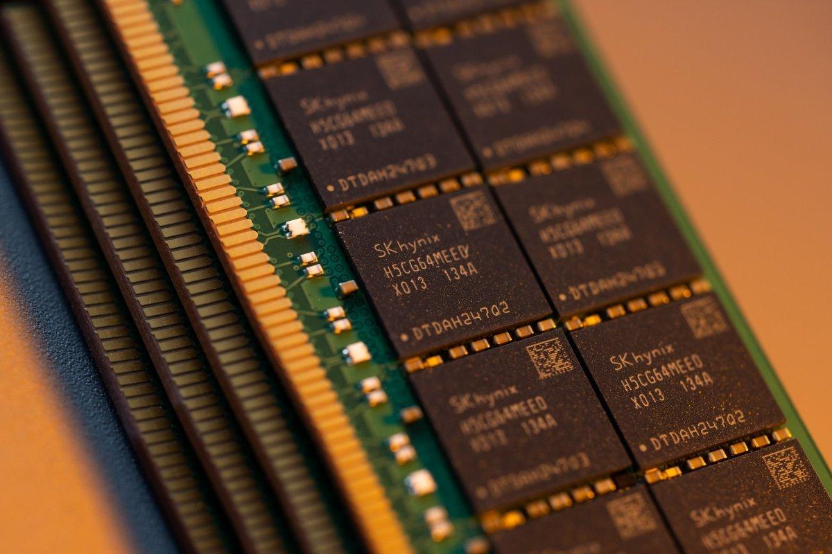 World’s no. 2 memory chip maker SK Hynix reports surprise profit