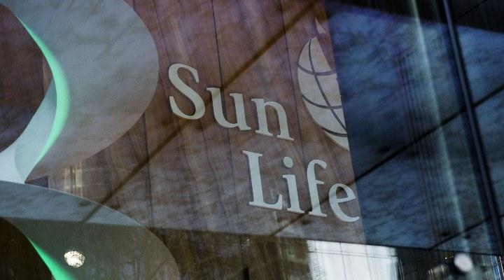 Canada's Sun Life opens Singapore, looks for acquisitions in Asia